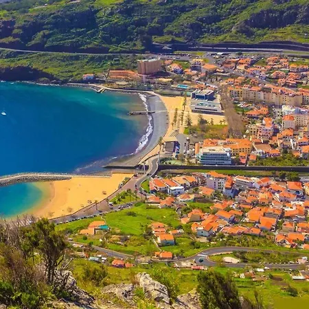 Lägenhet Center W/ Terrace 5 Min