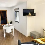 Center W/ Terrace 5 Min Appartamento *