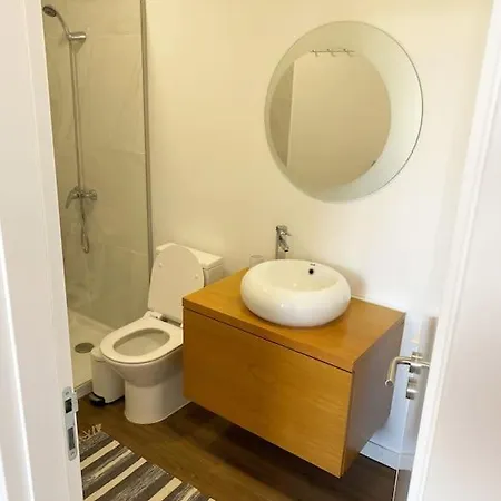 Apartment Center W/ Terrace 5 Min *