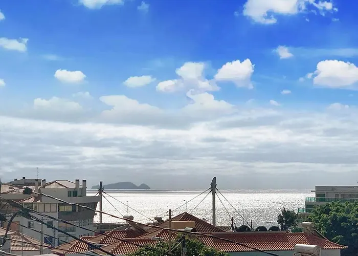 Appartamento Center W/ Terrace 5 Min