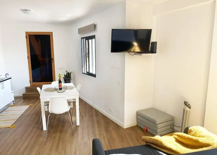 Center W/ Terrace 5 Min Appartamento *